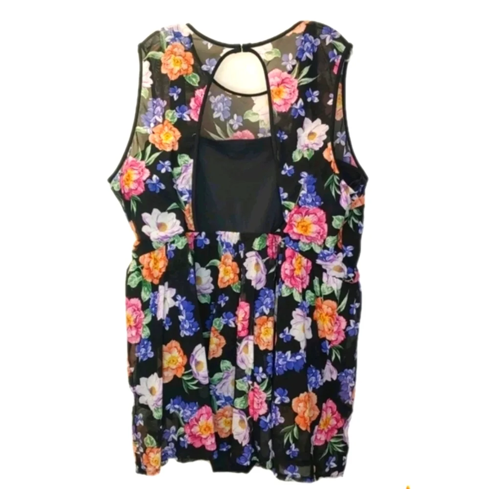 Torrid Modest Swim Dress Woman Plus Sz 6XF Black Mesh Floral Overlay Pool Beach